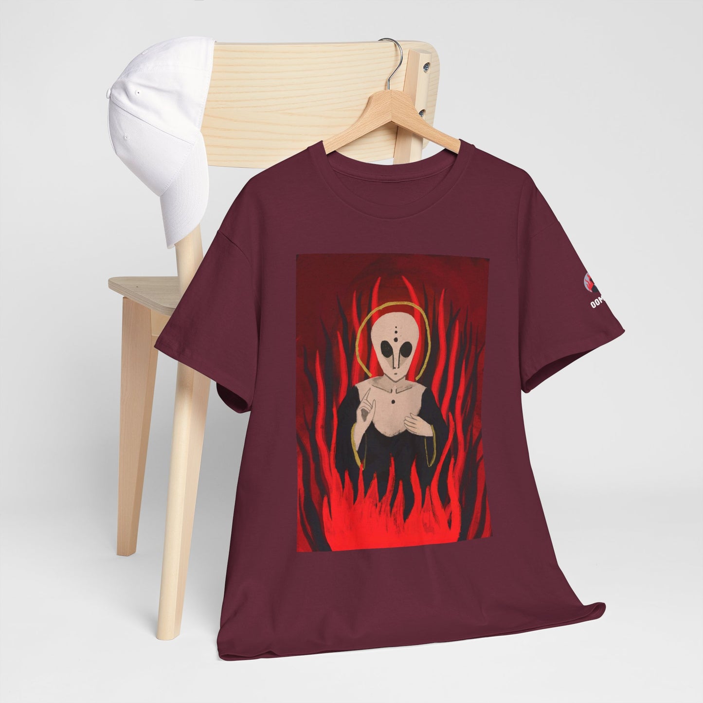 El Reino Perdido T‑Shirt — Spooky Alien Graphic Tee with Flames